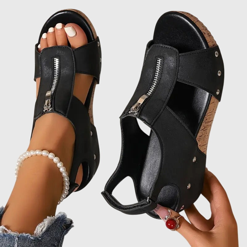 Black / 12