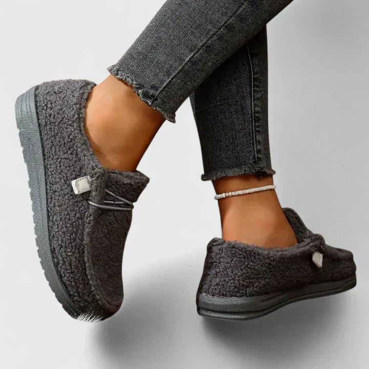 Gray / 11