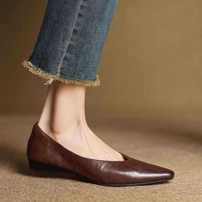 Brown / 12