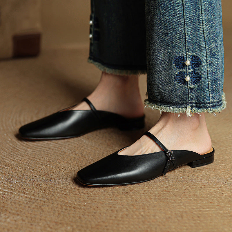 Black / 12