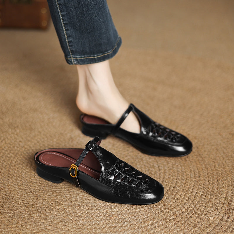 Black / 12
