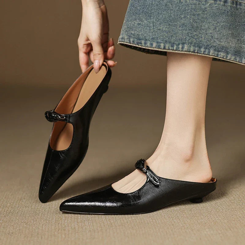 Black / 12