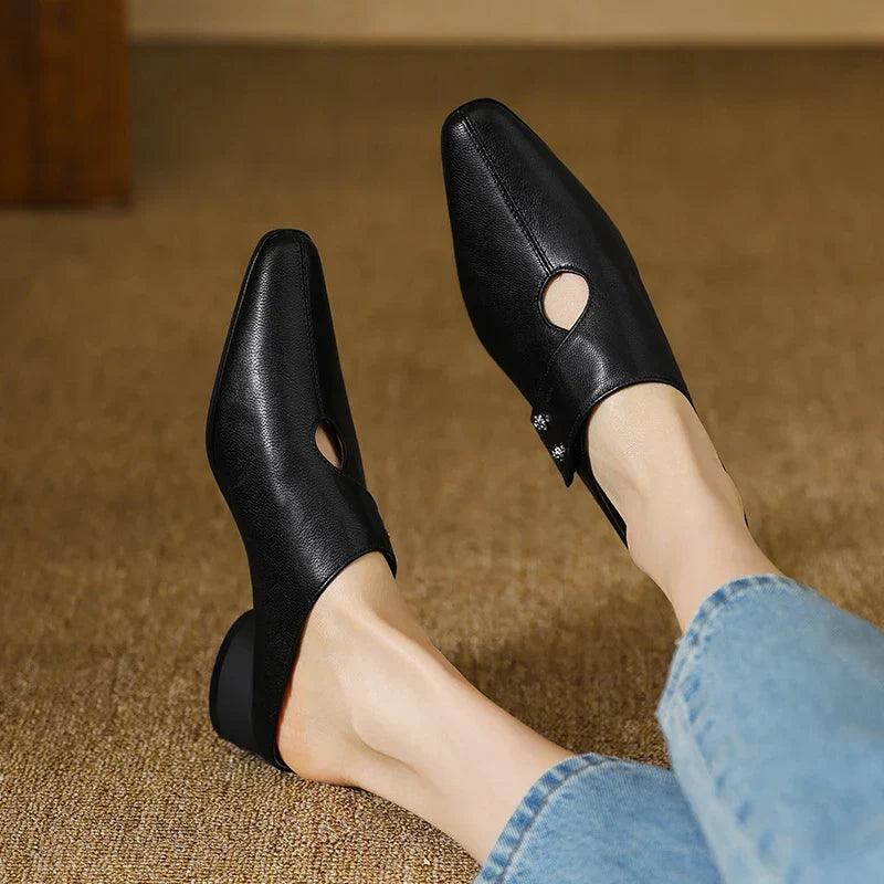 Black / 12