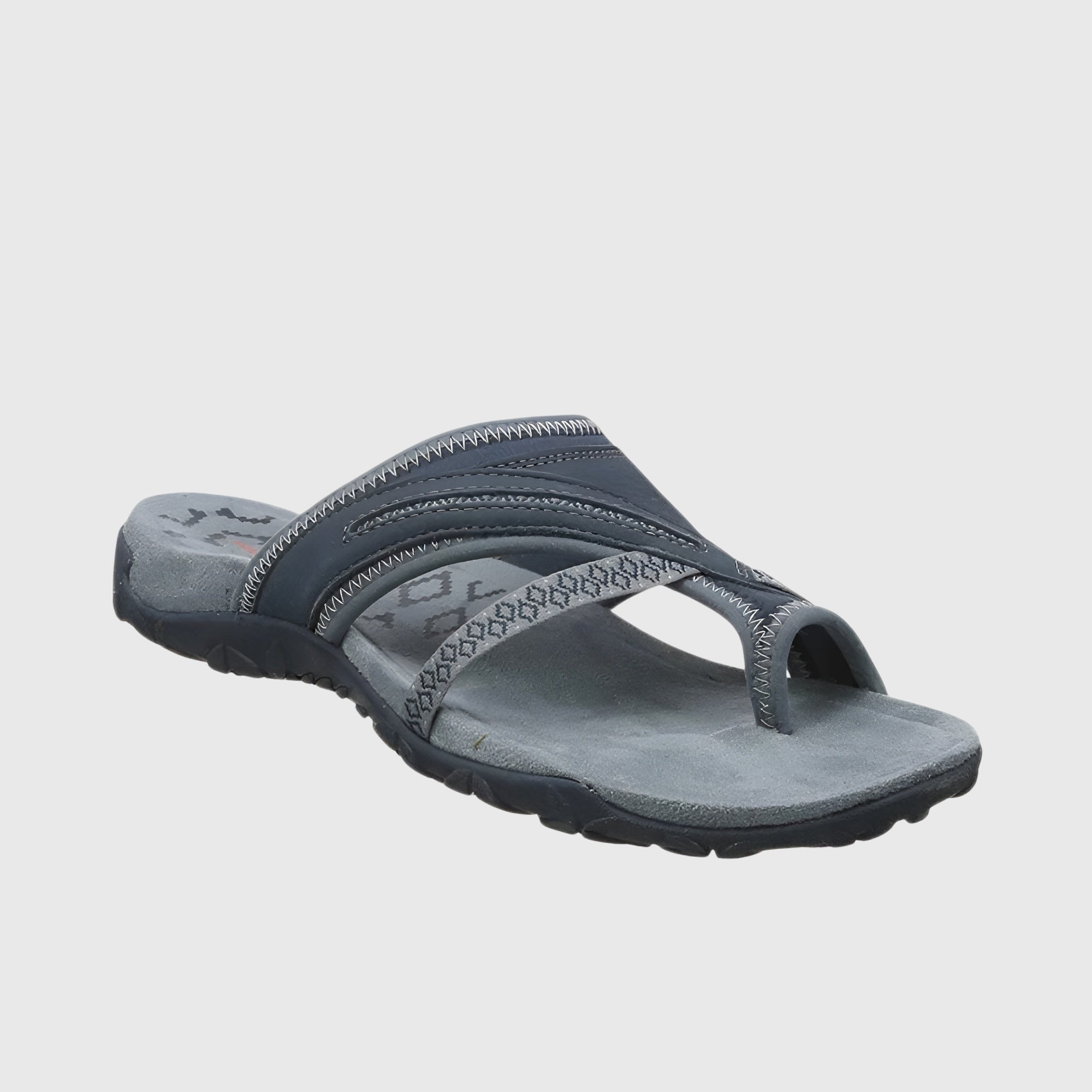 Gray / 11