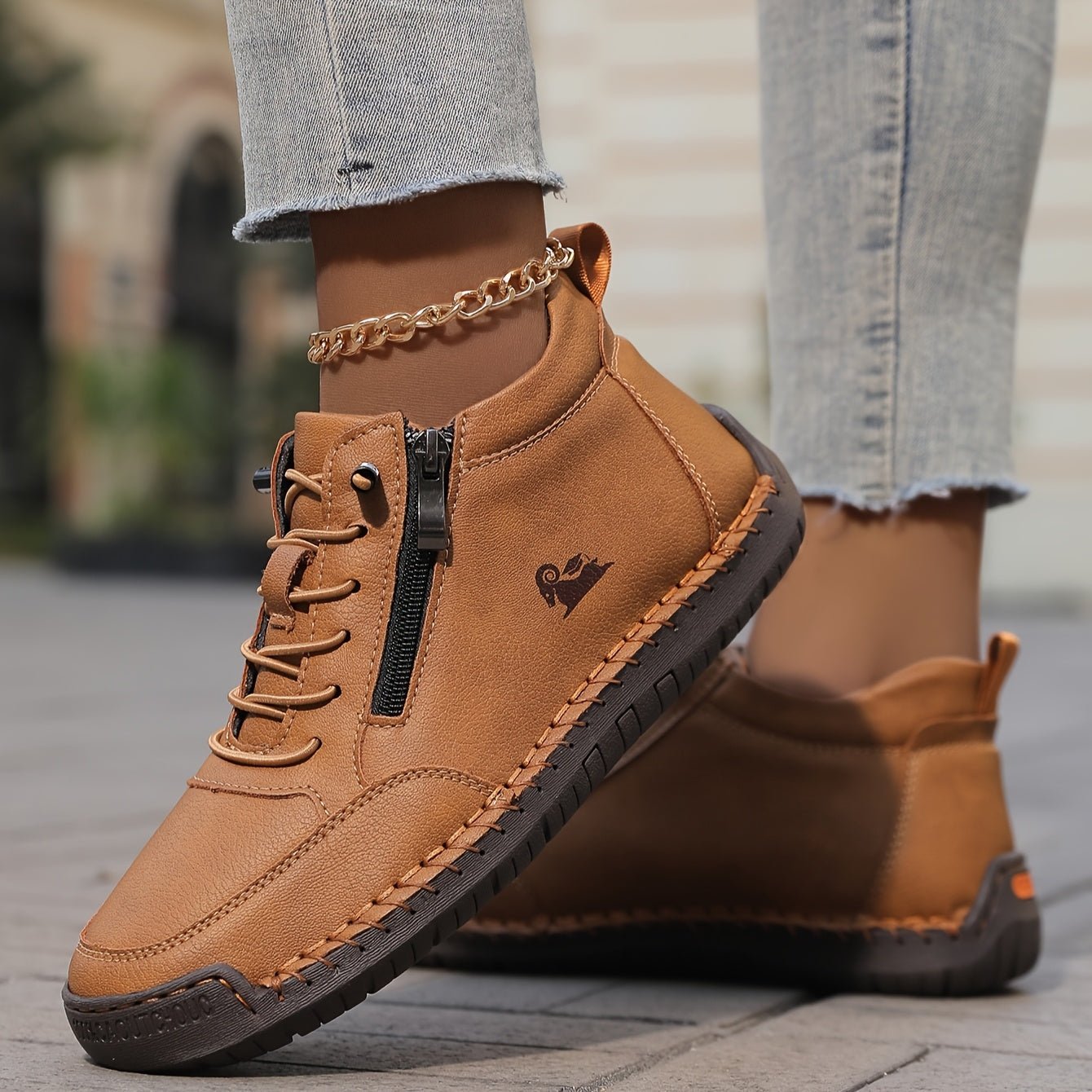 Brown / 9